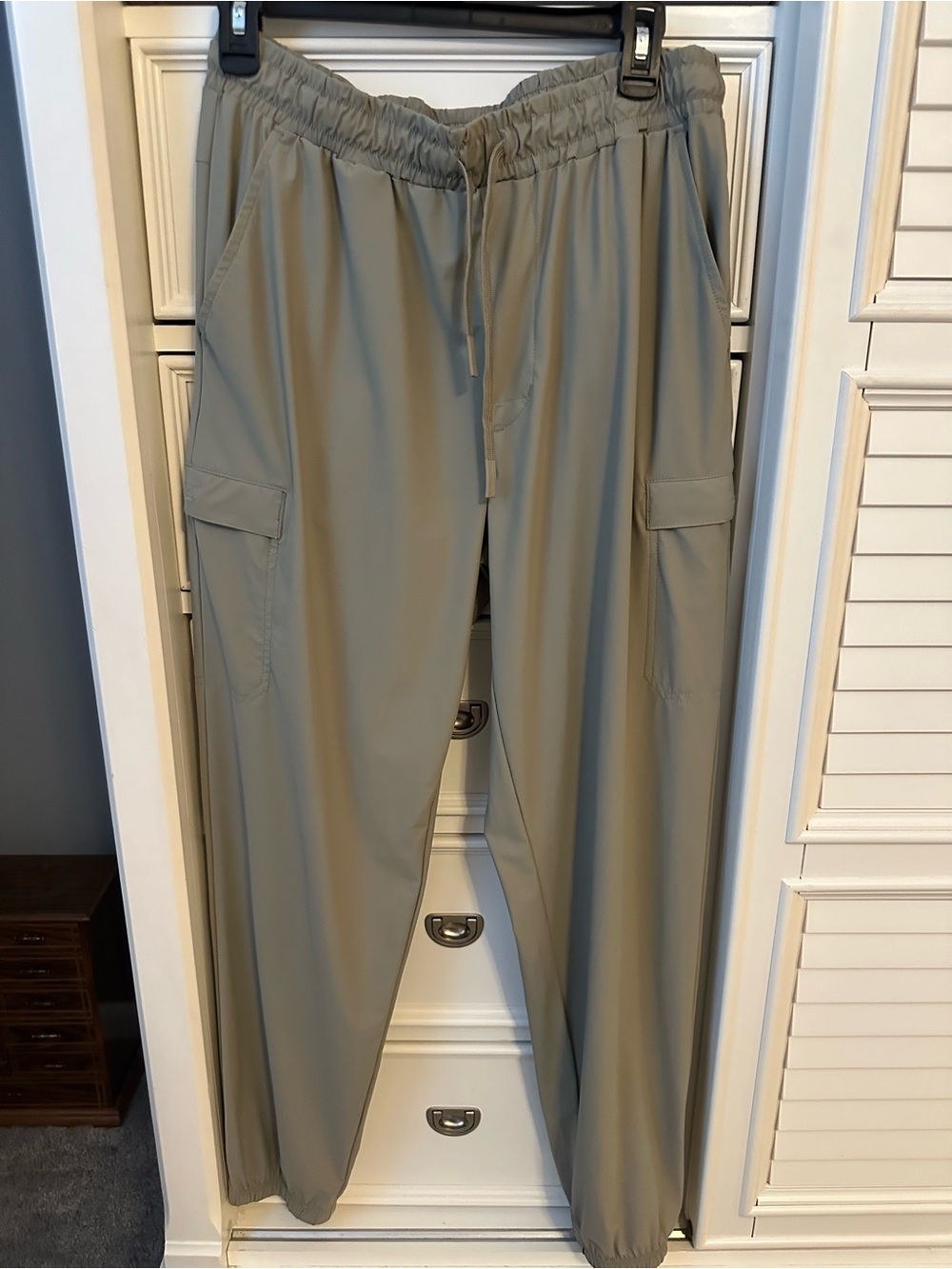 Women’s cargo moto joggers Size M